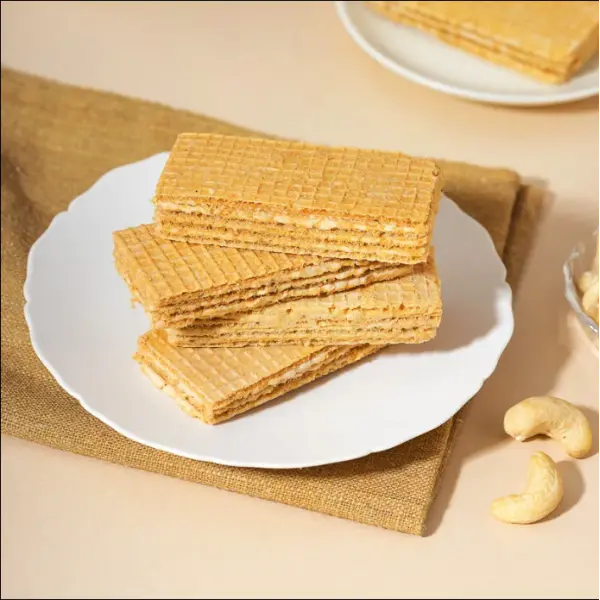 salted-cashew-wafers_05.webp