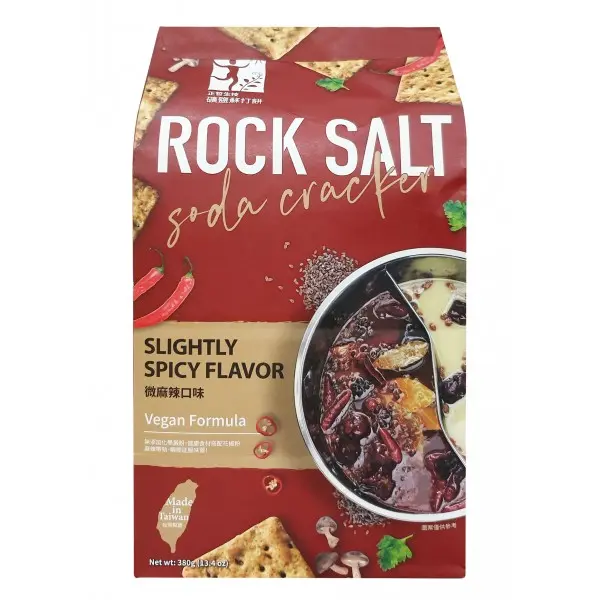 rock-salt-soda-cracker-slightly-spicy-04.webp
